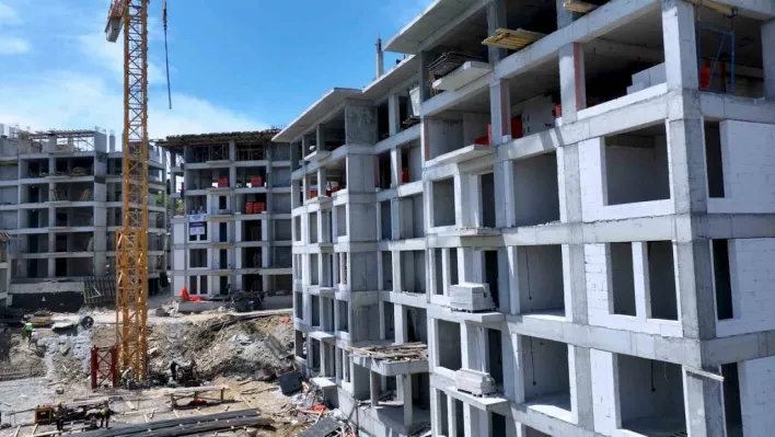 Bakan Kurum: 'Güneş Sitesi, sağlam güvenli evlere dönüşüyor'