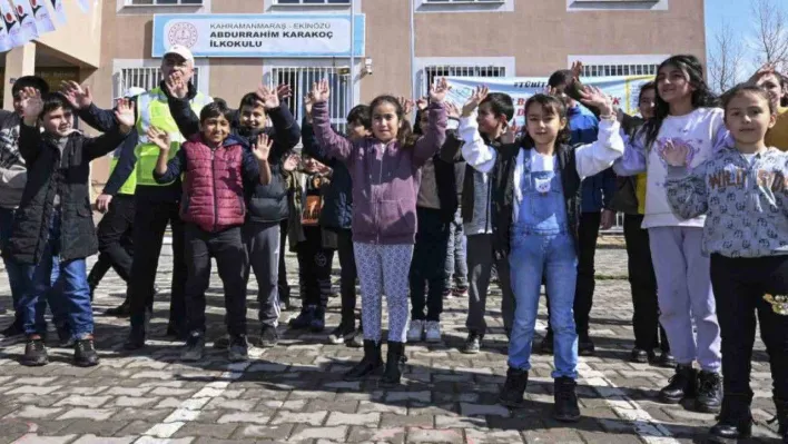 Bakan Özer: 'Deprem bölgesinden diğer illere nakil olan 34 bin 985 öğrenci, memleketlerine geri döndü'