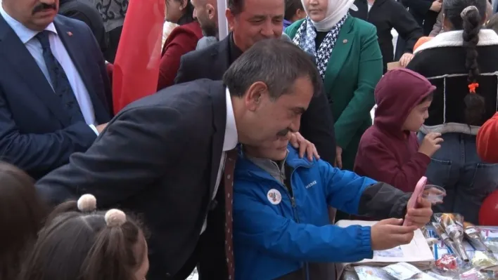 Bakan Tekin: 'Gazze'nin yeniden inşası için üzerimize düşeni yapalım dedik'