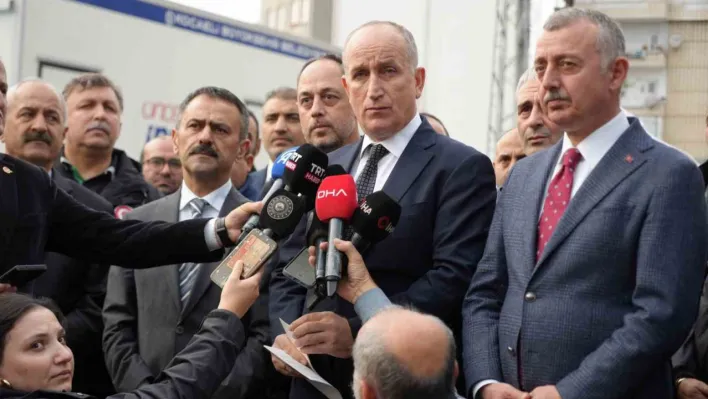 Bakan Yardımcısı Bulut: 'Bu binanın zarar görmesinde zemin önemli bir etken olmuş'