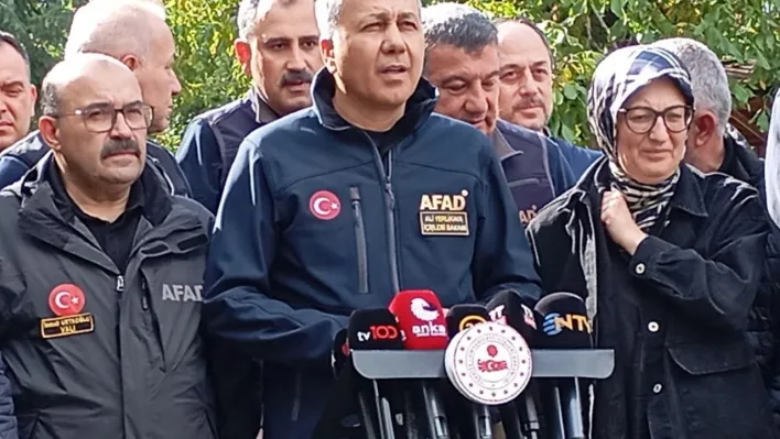 Bakan Yerlikaya: '112'ye 507 ihbar geldi, sadece 30'u hasarla ilgili'