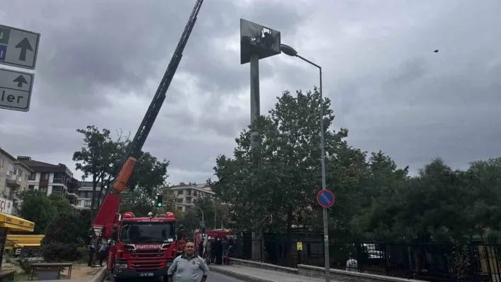 Bakırköy'de baz istasyonu yandı