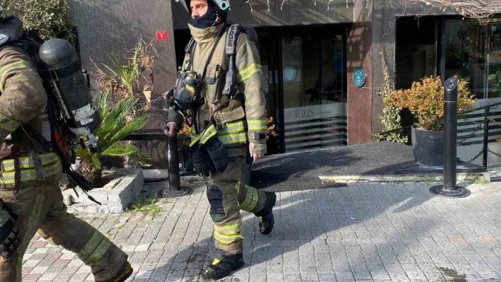 Bakırköy'de otelde yangın paniği
