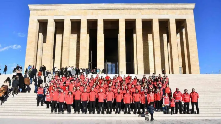 BAKUT'tan Anıtkabir'e ziyaret