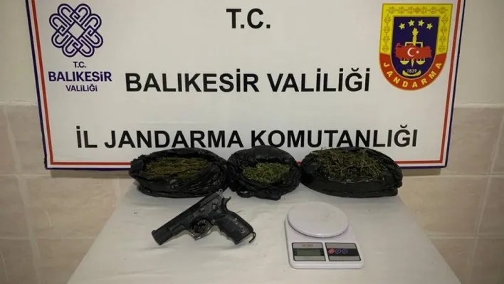 Balıkesir'de 1 şahsa uyuşturucu operasyonu