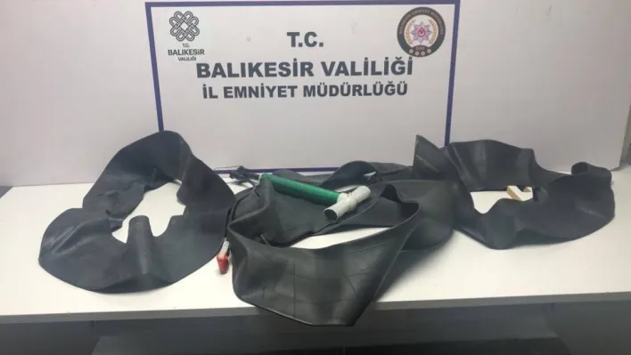 Balıkesir'de 23 düzensiz göçmen ve 6 organizatör yakalandı