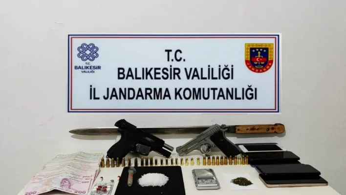 Balıkesir'de 4 şahsa uyuşturucu operasyonu