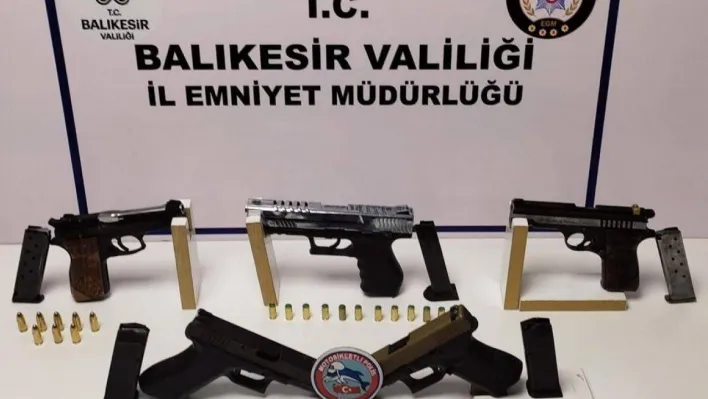 Balıkesir'de 52 kilo esrar ele geçirildi