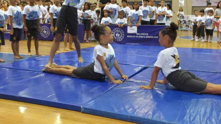 Balıkesir'de çocuklar yaz spor okullarına koştu