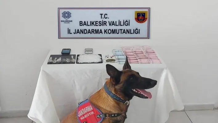 Balıkesir'de jandarmadan uyuşturucu operasyonu