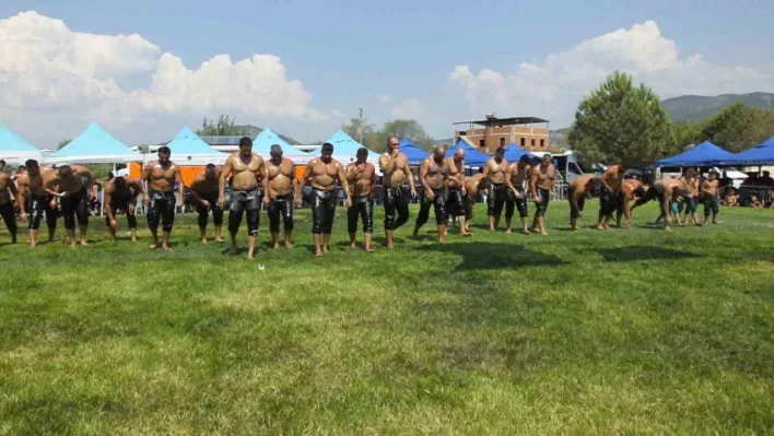 Balıkesir'de Kızıklı Güneşleri'ne 314 pehlivan katıldı