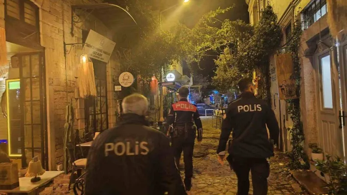 Balıkesir'de polis 2 şüpheli şahsı yakaladı