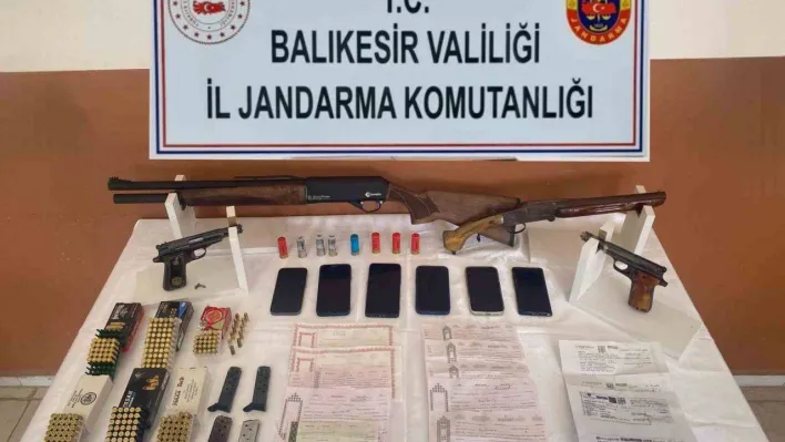 Balıkesir'de tefecilik yapan suç örgütü çökertildi