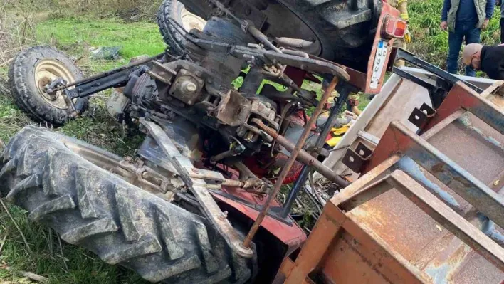 Balıkesir'de traktör devrildi: 1 yaralı