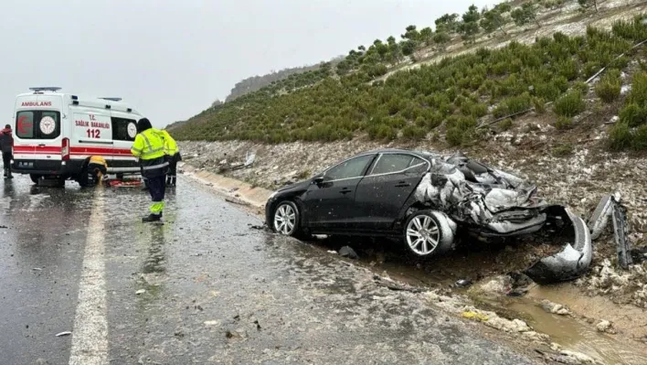 Balıkesir'de zincirleme kaza: 1 ölü, 4 yaralı