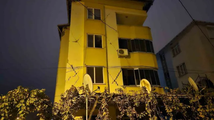 Balıkesir gece boyu sallandı