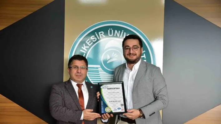 Balıkesir Üniversitesine, ISO 9001 belgesi