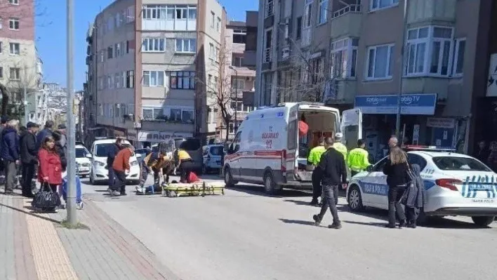 Bandırma'da motosikletten düşen genç yaralandı