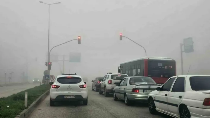 Bandırma'da sabah saatlerinde yoğun sis etkili oldu