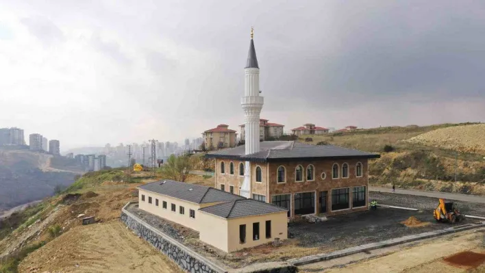 Başakşehir'de Estonşehir Camii'nin açılışı için gün sayıyor