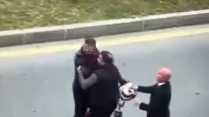 Başakşehir'de trafikte tartıştığı motosikletliye çocuğunun gözü önünde saldırdı