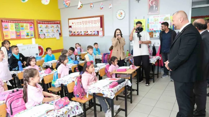 Başkan Aykurt öğrencinin seçim vaadini gerçekleştirdi