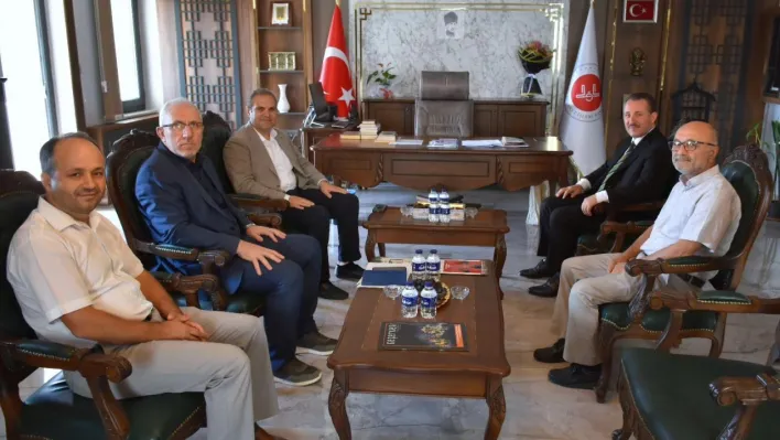 Başkan Aykut Dilsiz'den Müftü Ahmet Dilek'e ziyaret