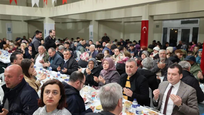 Başkan Balcıoğlu, Büyükçavuşlu Mahallesi'nde İftar Programına Katıldı