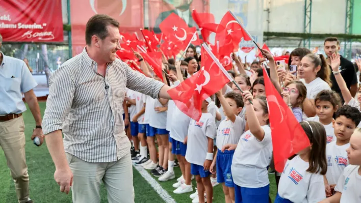 Başkan Balcıoğlu, Yaz Spor Okulları kapanış törenine katıldı