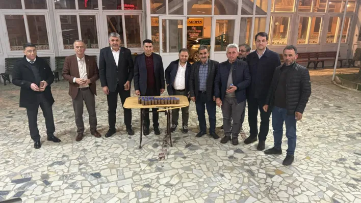 Başkan Barlas ve Teşkilat Üyeleri Ortaköy Camii'nde Vatandaşlarla Buluştu