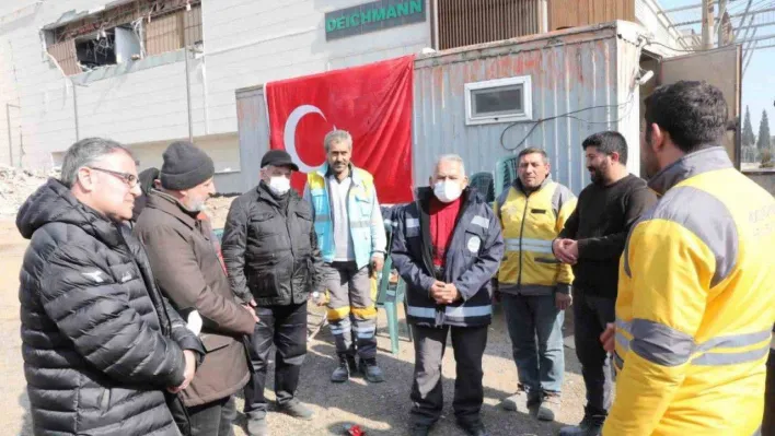 Başkan Çolakbayrakdar: 'Bu günleri hep birlikte atlatacağız'