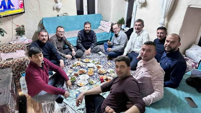 Başkan Ekrem Yavaş çat kapı iftarla mutluluk dağıtıyor