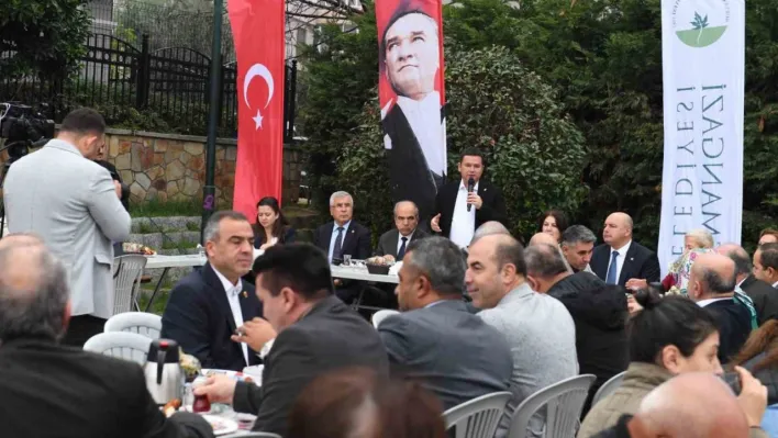 Başkan Erkan Aydın'dan 1,5 yılda 35 mahalle buluşması