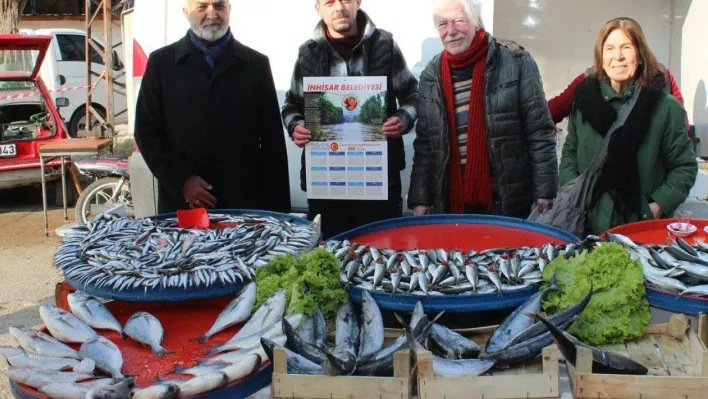 Başkan Kepez'den esnafa yeni yıl takvimi hediyesi