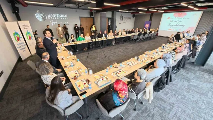 Başkan Özlü: 'Güçlü kadın, güçlü Türkiye demektir'