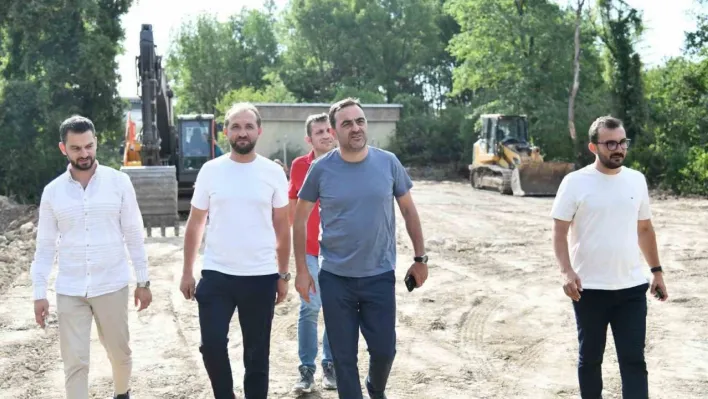 Başkan Özlü, Başiskele'deki çalışmaları yerinde inceledi