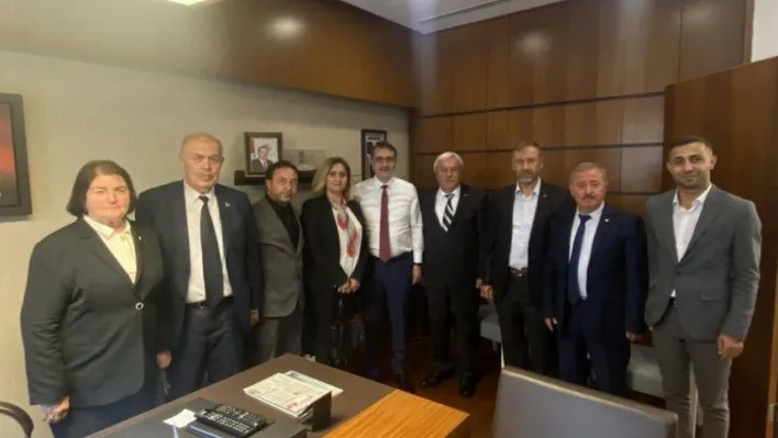 Başkan Şahin, Milletvekili Dönmez'i makamında ziyaret etti