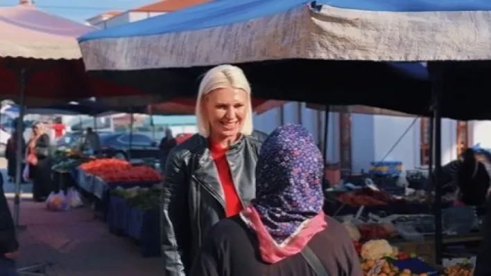 Başkan Subaşı, esnafla semt pazarında buluştu