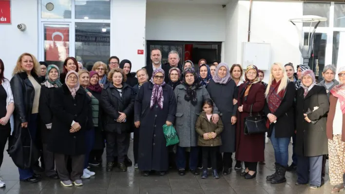 Başkan Yılmaz: 'Hanımefendilerle yol yürüyoruz'