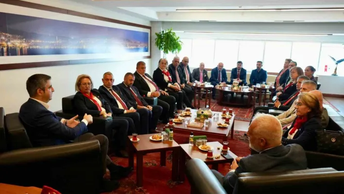 Başkan Yüksel: 'Kartal'ın sorunlarına muhtarlar ile birlikte çözüm üretiyoruz'