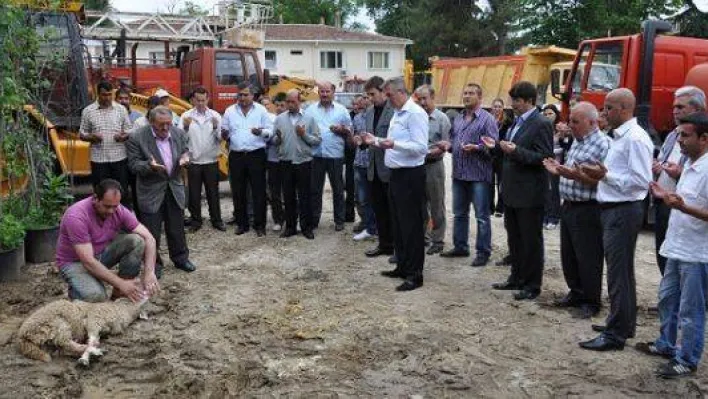 Başkan Cem Kara, 'Önce Sağlığınıza Dikkat Edin Ve İş Güvenliğinizi Alın'