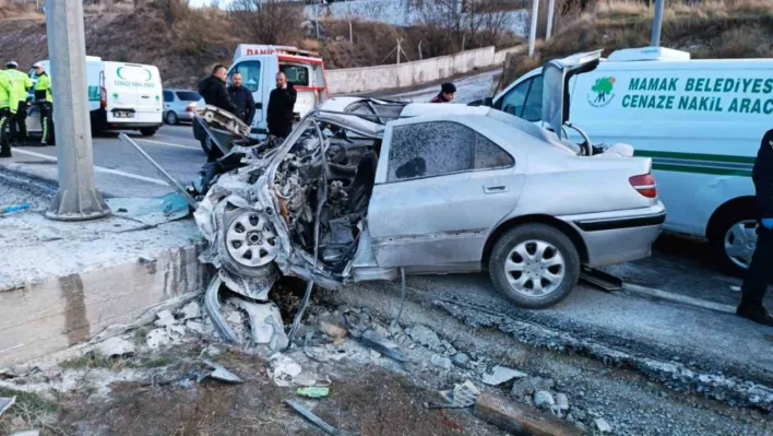 Başkentte feci kaza: Aynı aileden 3 kişi öldü, 1 bebek ağır yaralı