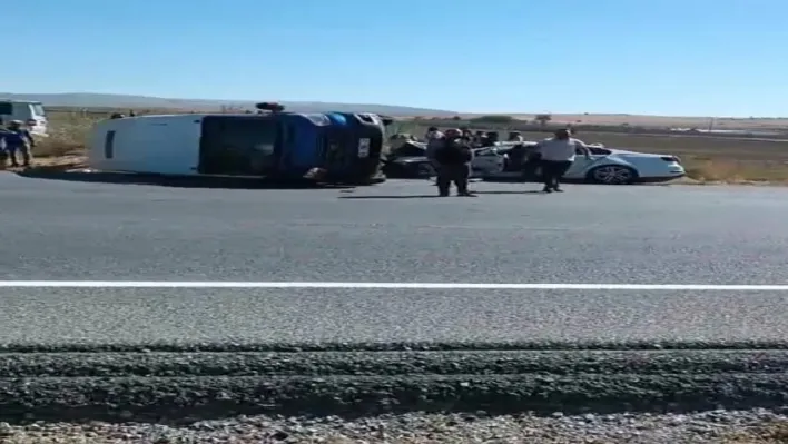 Başkentte trafik kazası: 1 ölü, 10 yaralı