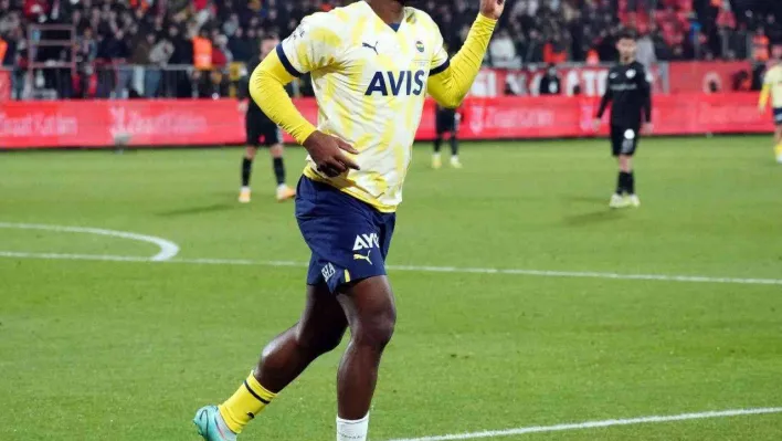 Batshuayi 9. golünü attı