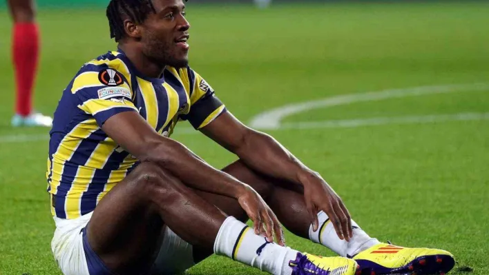 Batshuayi oyuna devam edemedi