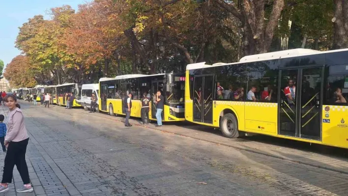 Bayern Münih taraftarları otobüslerle stadyuma götürüldü