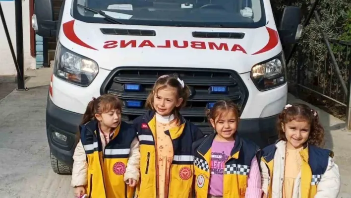 Bayırköy'de Kur'an kursu öğrencilerinden 112 acil merkezine gezi