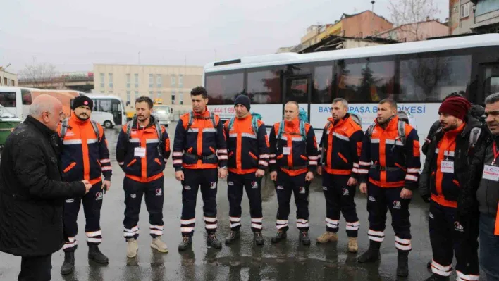 BAYRAK, deprem bölgesine gitmek üzere yola çıktı