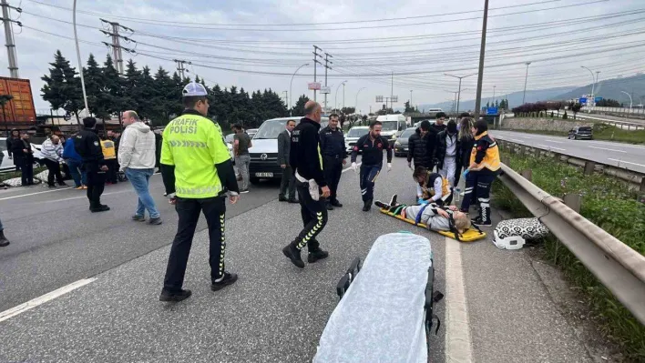 Bayram ziyaretine giden ailenin bulunduğu araç yan yattı: 3'ü çocuk 8 yaralı