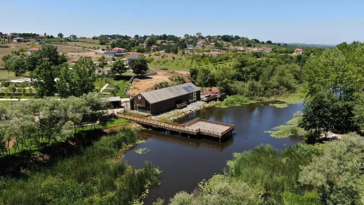 Bayramda turistik noktalar ziyaretçi akınına uğradı